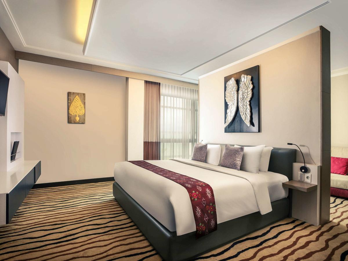 Mercure Palu Luaran gambar