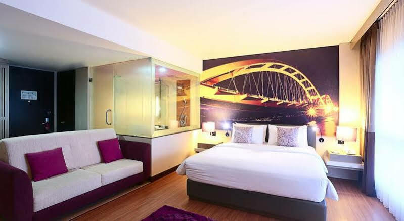 Mercure Palu Luaran gambar